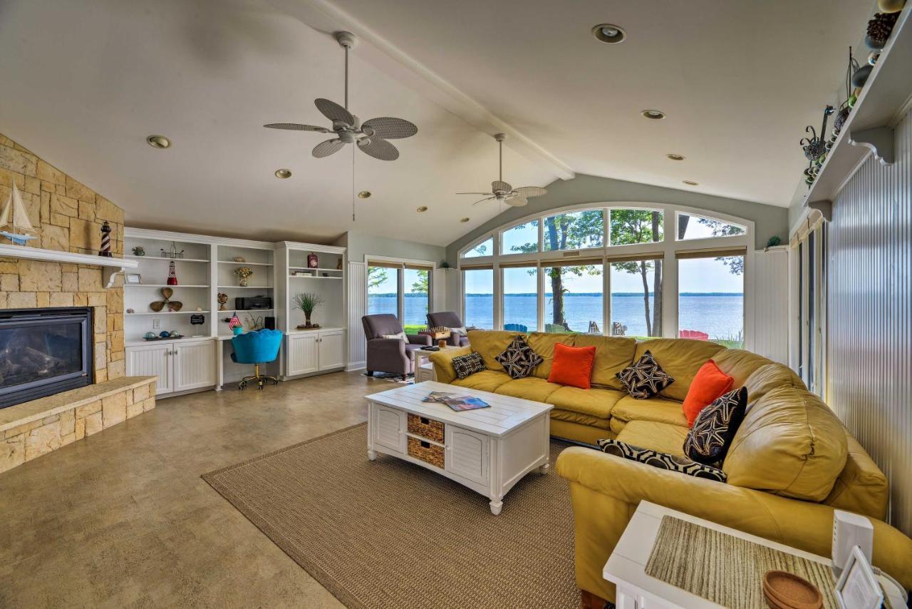 Bayfront Blounts Creek Home Private Beach And Dock! Whichard Beach エクステリア 写真